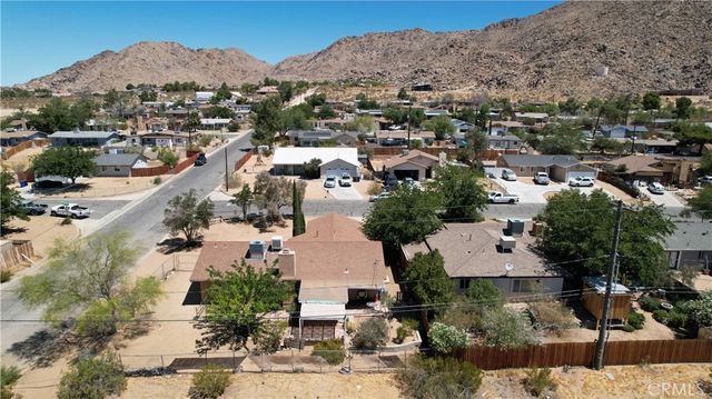23911 Tahquitz, Apple Valley, CA 92307