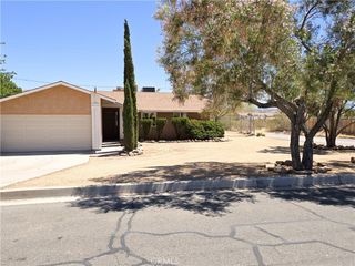 23911 Tahquitz, Apple Valley, CA 92307