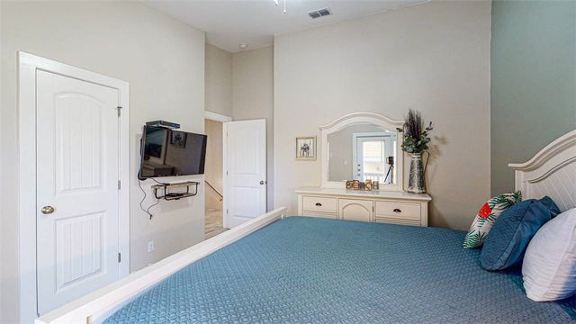 1813 S 11th St 101, Port Aransas, TX 78373