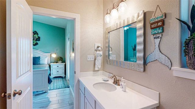 1813 S 11th St 101, Port Aransas, TX 78373