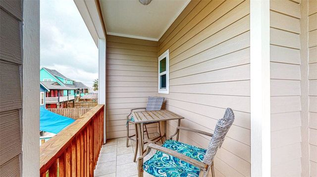 1813 S 11th St 101, Port Aransas, TX 78373