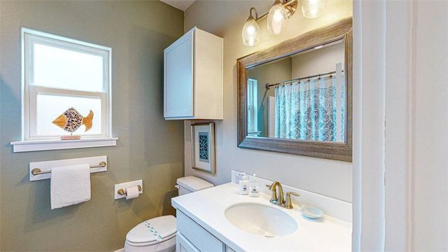 1813 S 11th St 101, Port Aransas, TX 78373