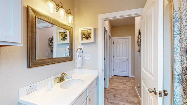 1813 S 11th St 101, Port Aransas, TX 78373