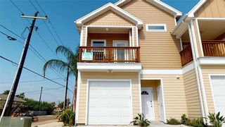 1813 S 11th St 101, Port Aransas, TX 78373