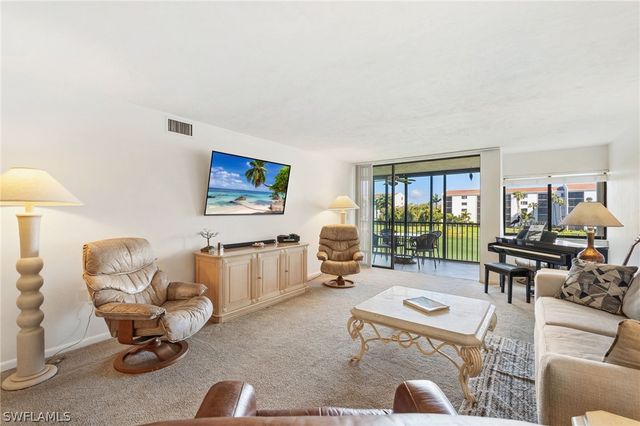 4608 Flagship DR 202, Fort Myers, FL 33919