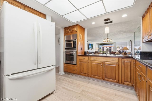 4608 Flagship DR 202, Fort Myers, FL 33919