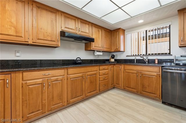 4608 Flagship DR 202, Fort Myers, FL 33919