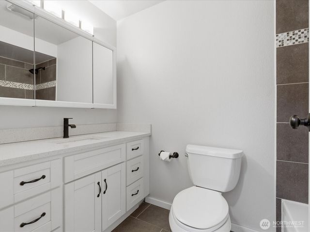14738 SE 244th Street, Kent, WA 98042