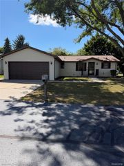 38561 Deer Creek Boulevard, Westland, MI 48185
