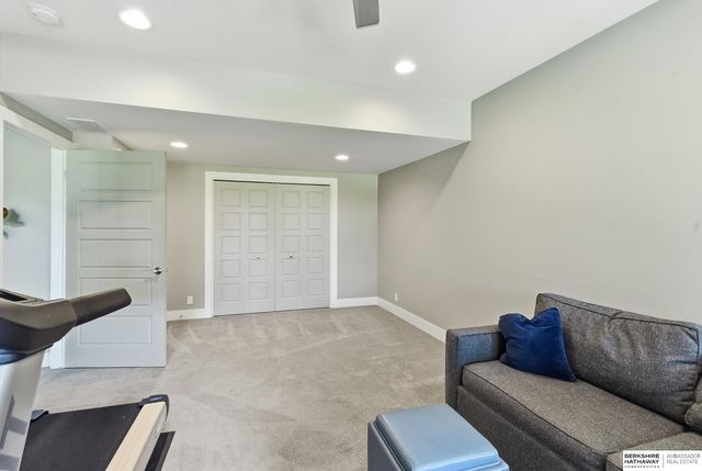 3404 S 219th Street, Elkhorn, NE 68022