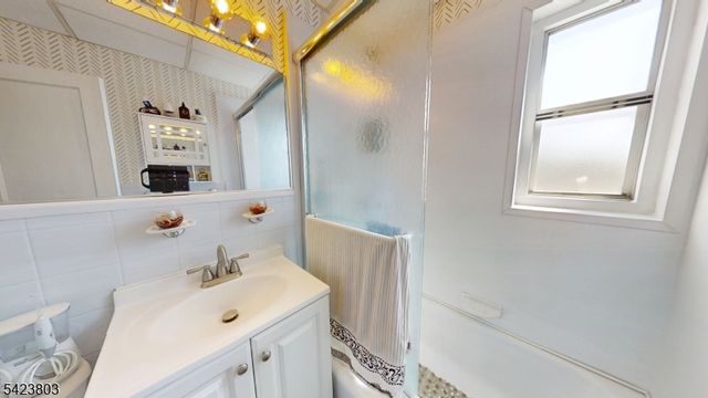 29 Colfax Manor D, Roselle Park Boro, NJ 07204