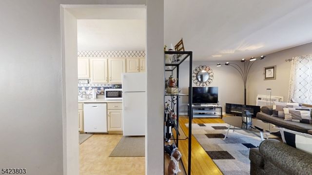 29 Colfax Manor D, Roselle Park Boro, NJ 07204