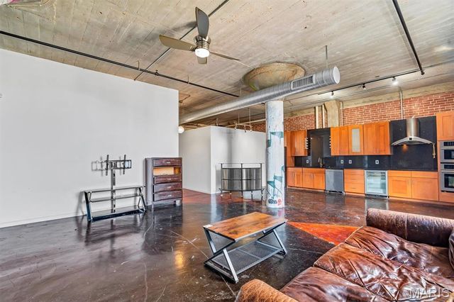 1511 Locust Street 610, St Louis, MO 63103