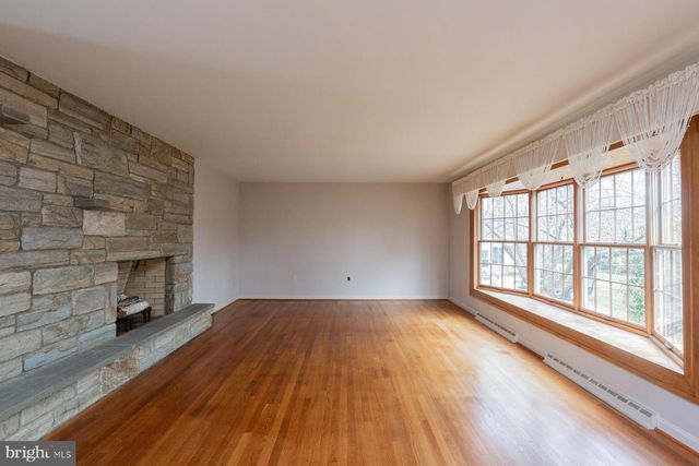 1518 COUNTRY CLUB DR, Lancaster, PA 17601