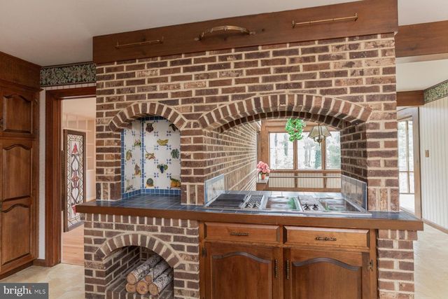 1518 COUNTRY CLUB DR, Lancaster, PA 17601