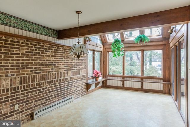 1518 COUNTRY CLUB DR, Lancaster, PA 17601