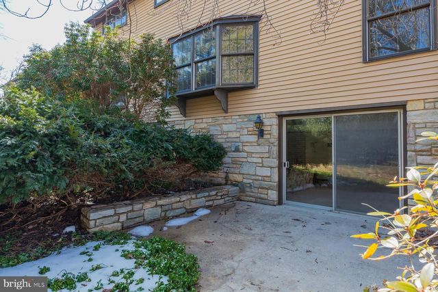 1518 COUNTRY CLUB DR, Lancaster, PA 17601