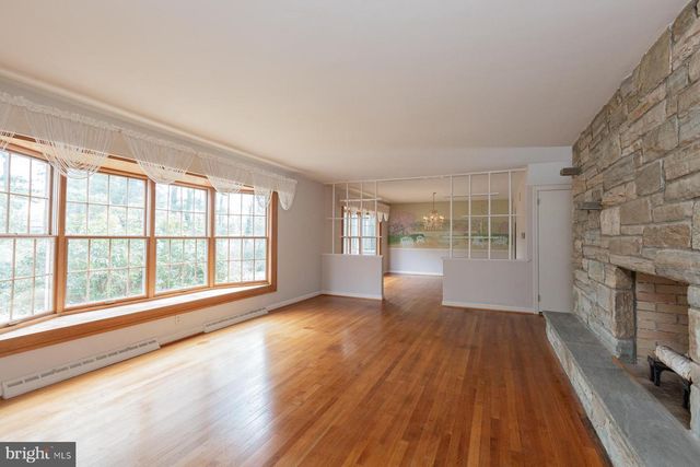 1518 COUNTRY CLUB DR, Lancaster, PA 17601