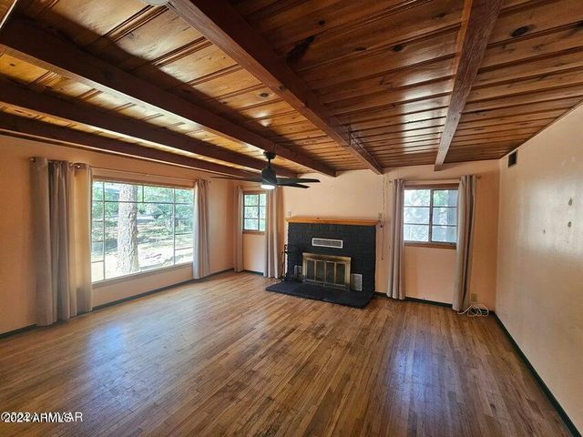 140 W NIKOLAUS --, Show Low, AZ 85901