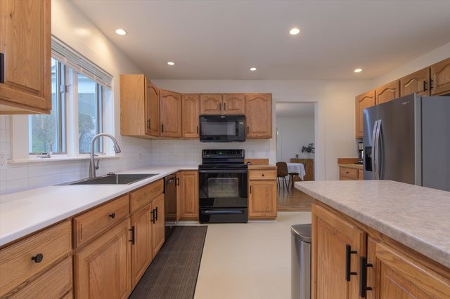 64 Maple Street, Chester, VT 05143