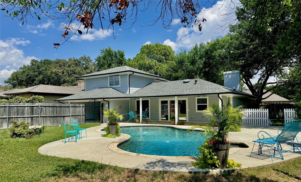 1 Whispering Vine Court, Grapevine, TX 76051