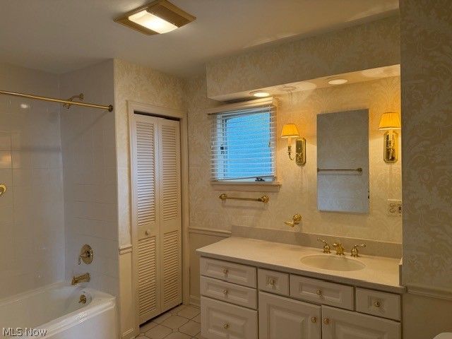2614 E Erie Avenue, Lorain, OH 44052