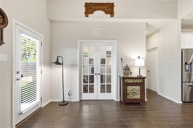 1050 Kenney Fort XING 13, Round Rock, TX 78665