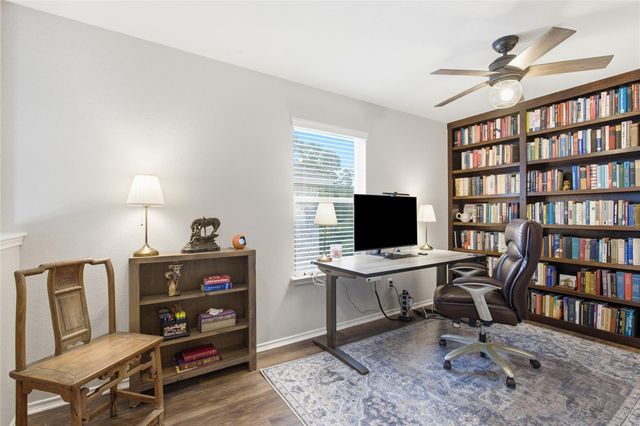 1050 Kenney Fort XING 13, Round Rock, TX 78665