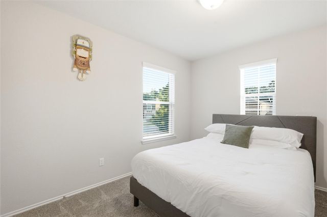 1050 Kenney Fort XING 13, Round Rock, TX 78665