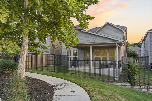 1050 Kenney Fort XING 13, Round Rock, TX 78665