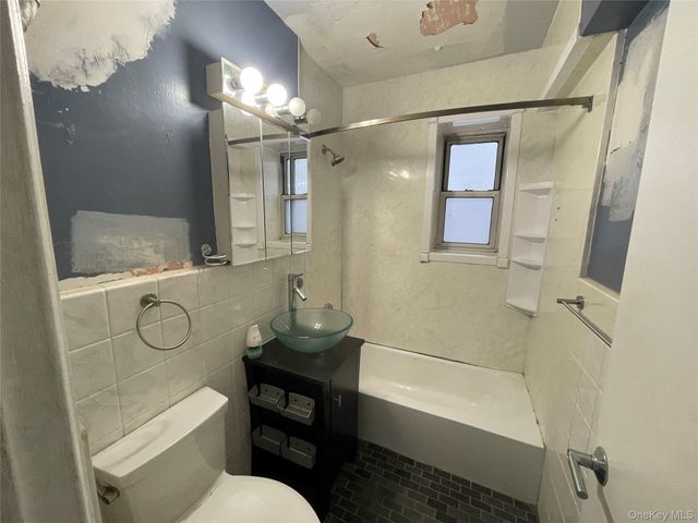 70 Locust Avenue B114, New Rochelle, NY 10801