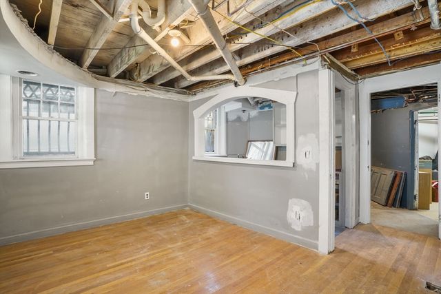 33-35 Russell Street 1, Brookline, MA 02446