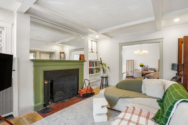 33-35 Russell Street 1, Brookline, MA 02446