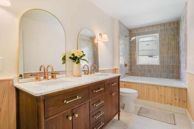 33-35 Russell Street 1, Brookline, MA 02446