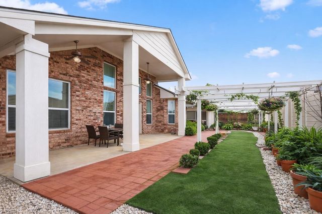 21114 Natchez Crossing Drive, Richmond, TX 77406