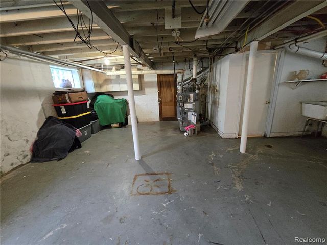11351 Mcdougall Street, Hamtramck, MI 48212