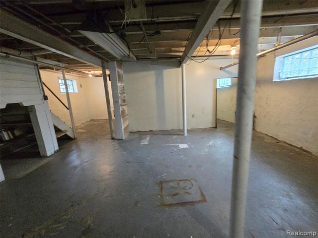 11351 Mcdougall Street, Hamtramck, MI 48212