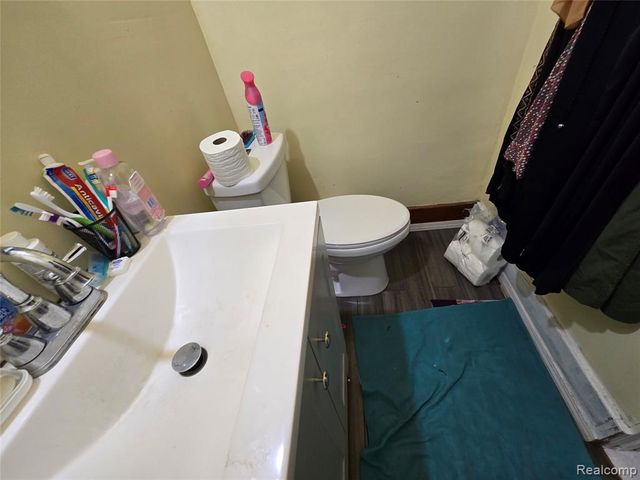 11351 Mcdougall Street, Hamtramck, MI 48212