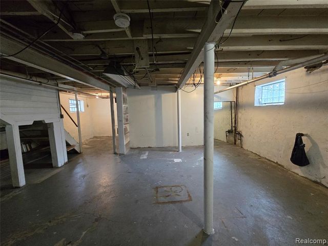 11351 Mcdougall Street, Hamtramck, MI 48212
