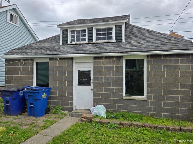 11351 Mcdougall Street, Hamtramck, MI 48212