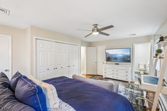 275 Wyoming Ave, Maplewood Twp., NJ 07040