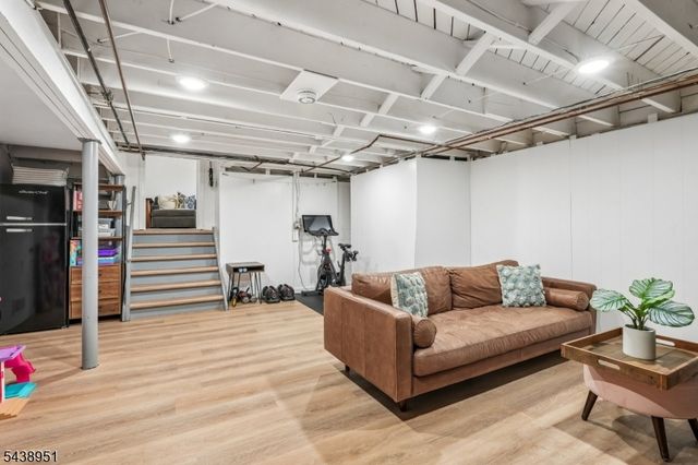 275 Wyoming Ave, Maplewood Twp., NJ 07040