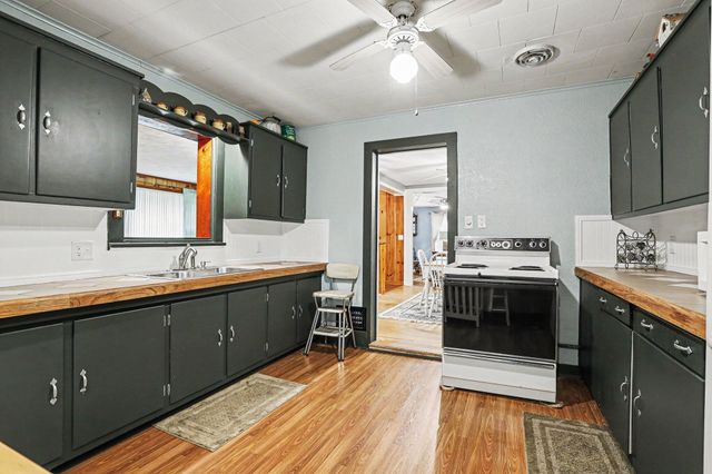 330 Catherine Court, Allegan City, MI 49010