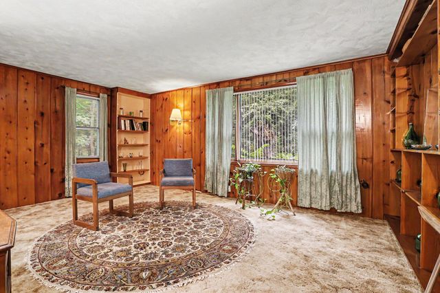 330 Catherine Court, Allegan City, MI 49010