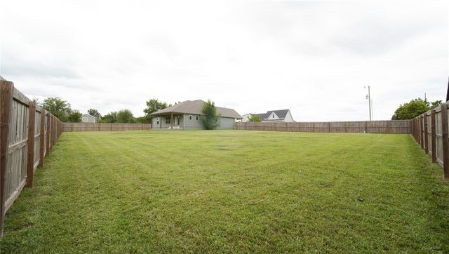 8 McDole Lane, Bella Vista, AR 72715