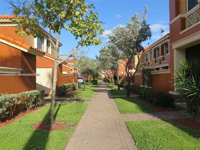 6202 NW 116th Pl 443, Doral, FL 33178