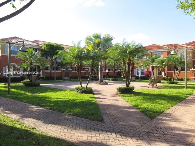 6202 NW 116th Pl 443, Doral, FL 33178