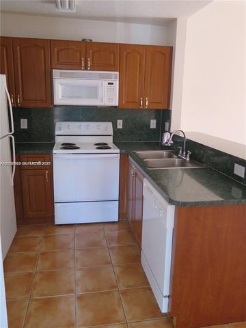 6202 NW 116th Pl 443, Doral, FL 33178