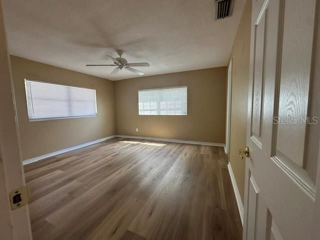 530 N ALEXANDER STREET, Mount Dora, FL 32757
