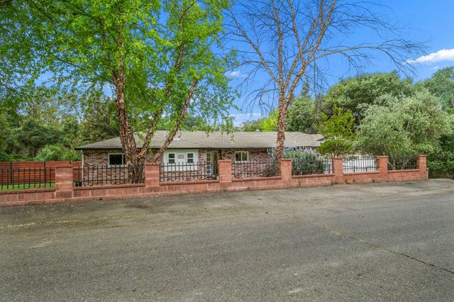 3517 Bajamont Way, Carmichael, CA 95608